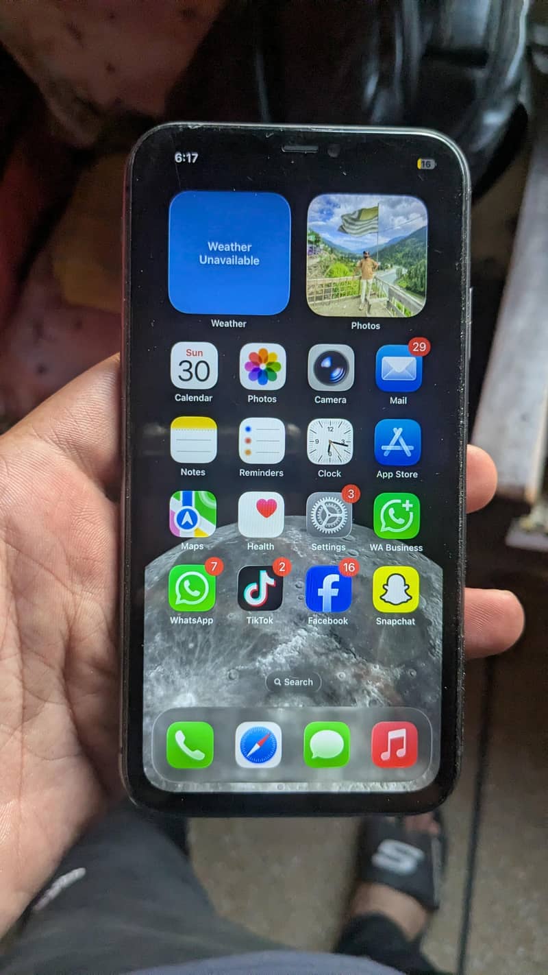 Apple iPhone 11 3
