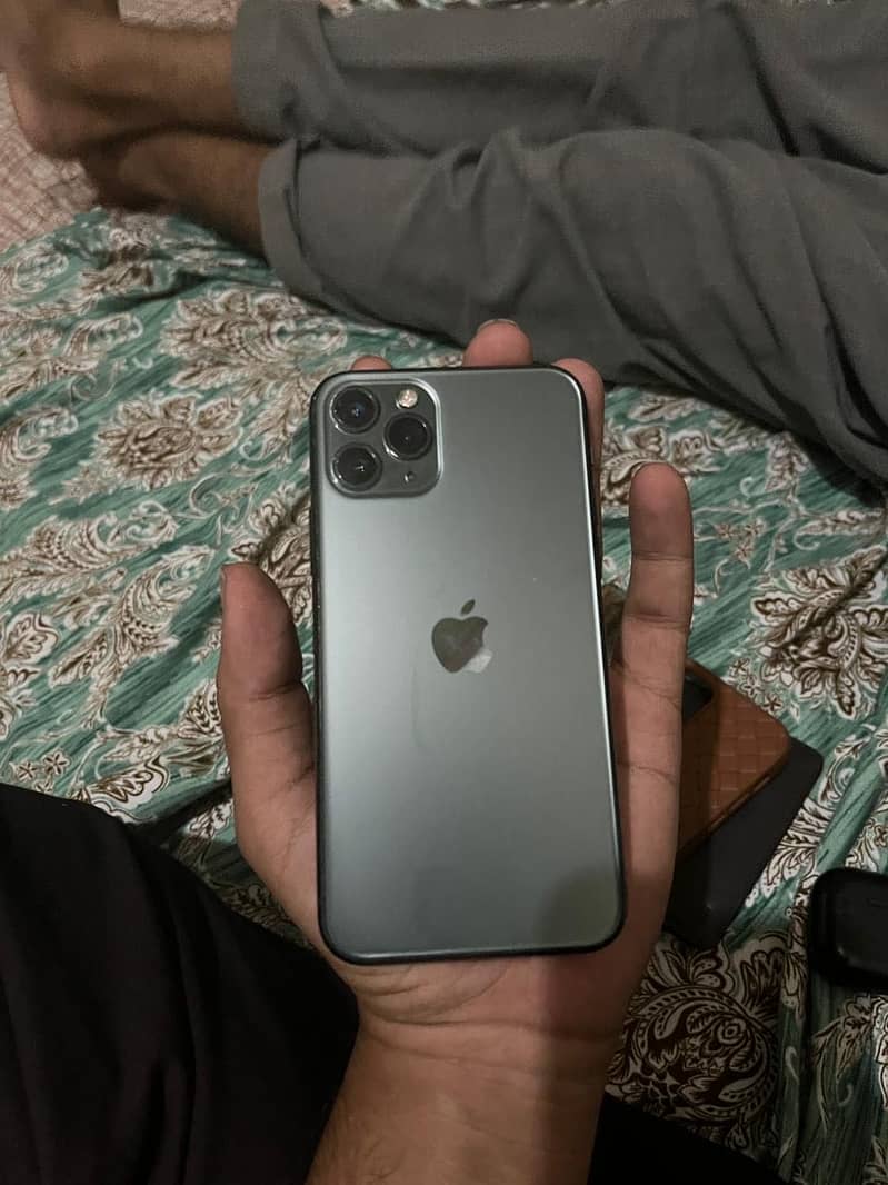 Apple iPhone 11 Pro 2
