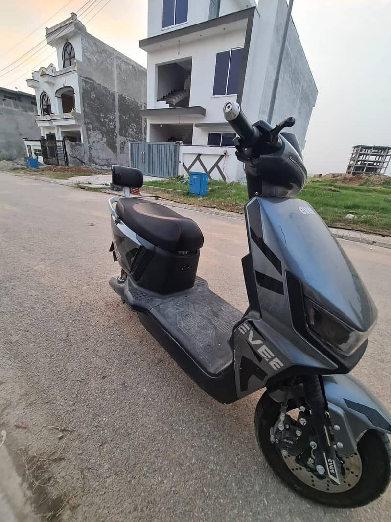 ev scootey 2