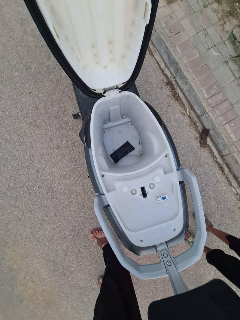 ev scootey 6