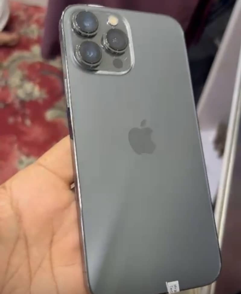 Apple iPhone 13 Pro Max 0
