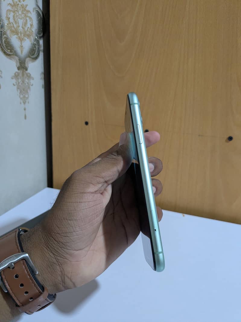 Apple iPhone 11 Pro Max 3