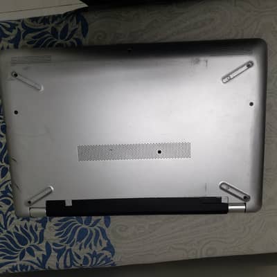 HP NoteBook 15. . .
