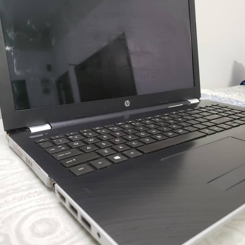 HP NoteBook 15. . . 5