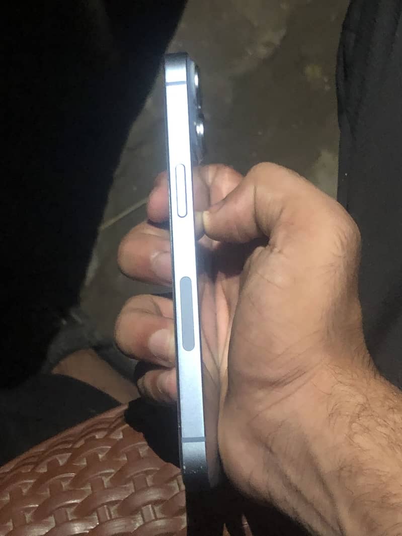 Apple iPhone 14 1