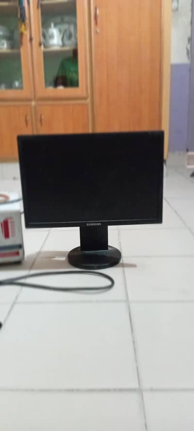 lcd speckers