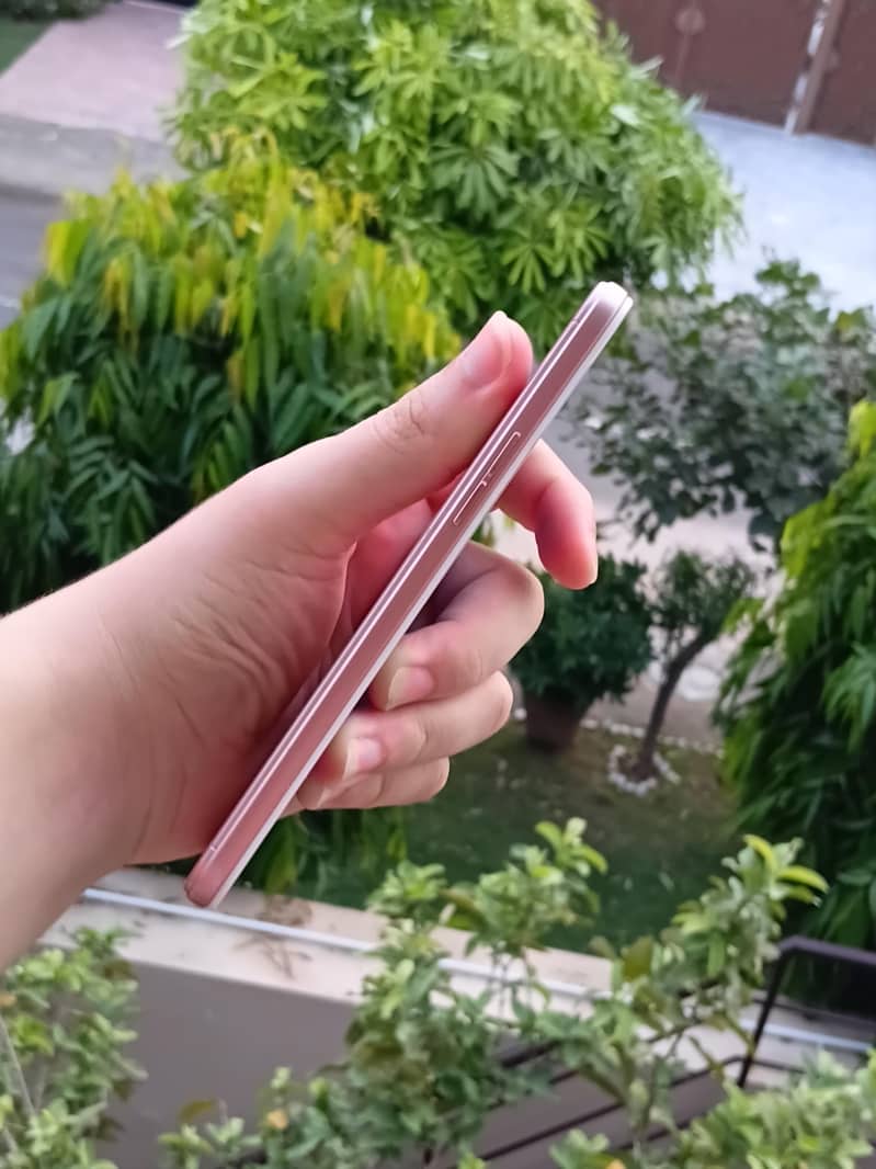 Oppo A57 3