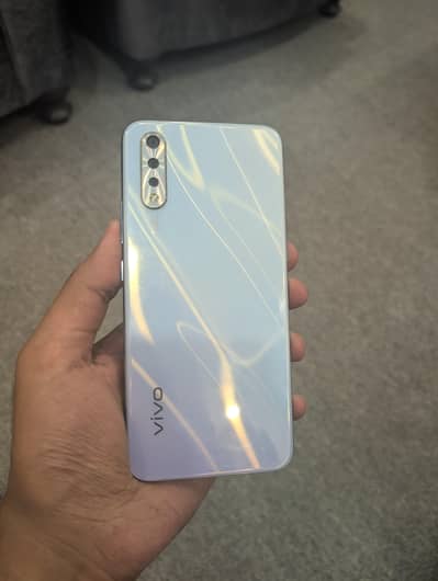 Vivo S1