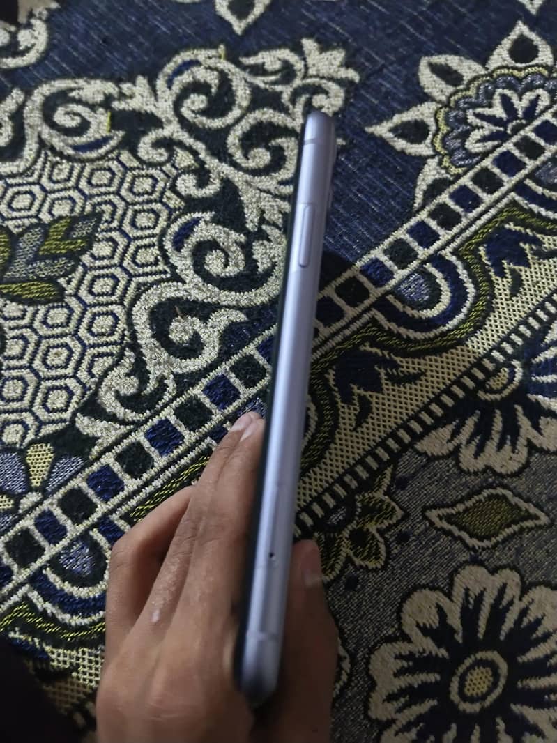 Apple iPhone 11 2