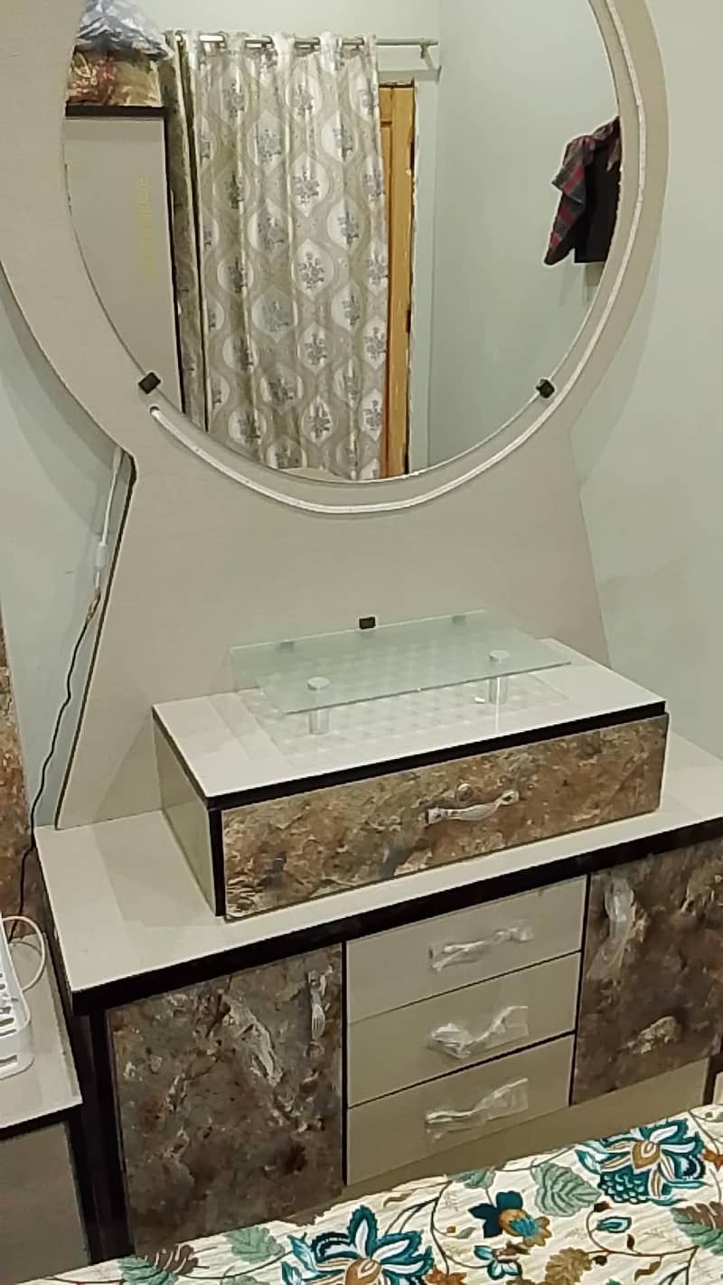 Dressing table 2