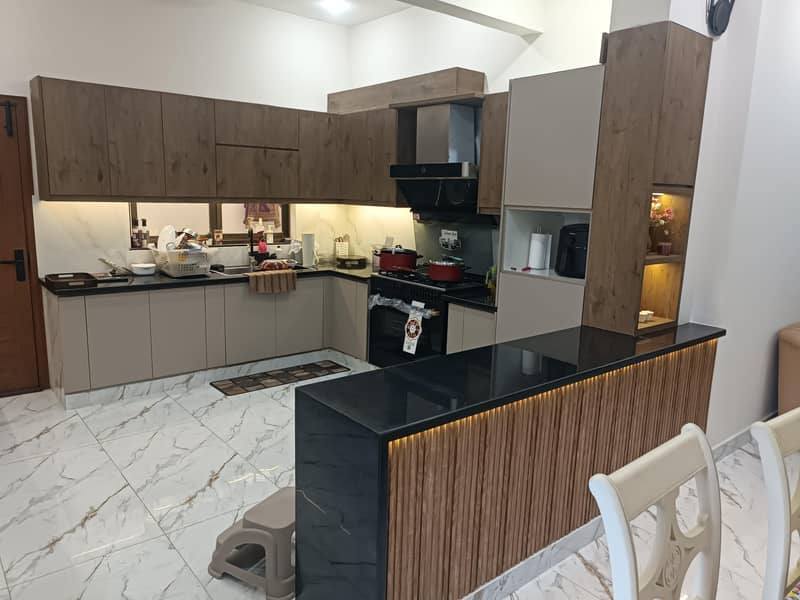 Master Kitchen and Interior 0