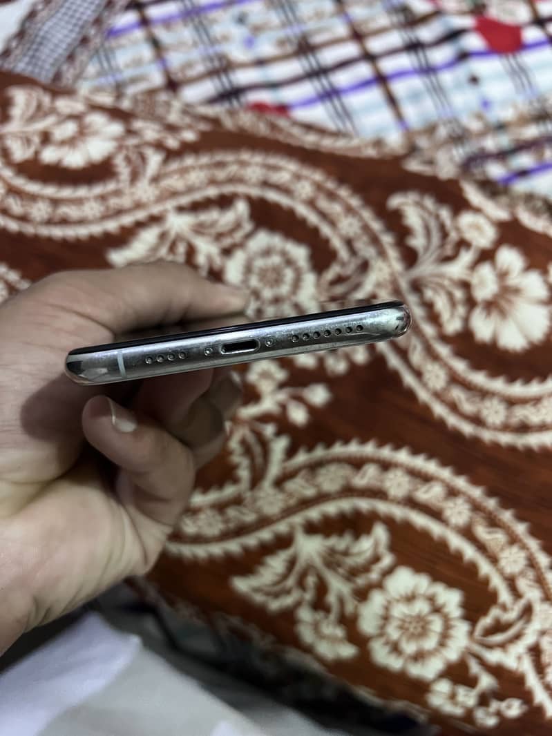 iPhone 11pro max 5