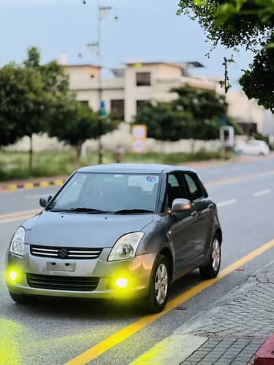 Suzuki Swift 2013 dlx
