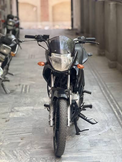 Yamaha YBR 2015