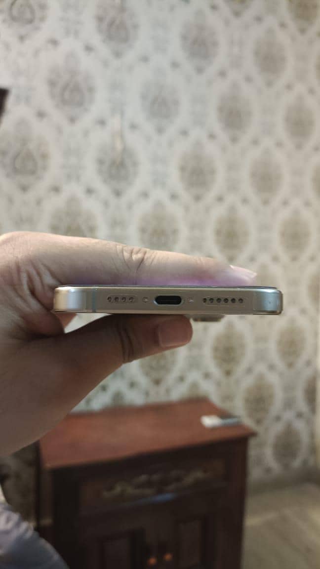 iphone 15 pro max jv 3