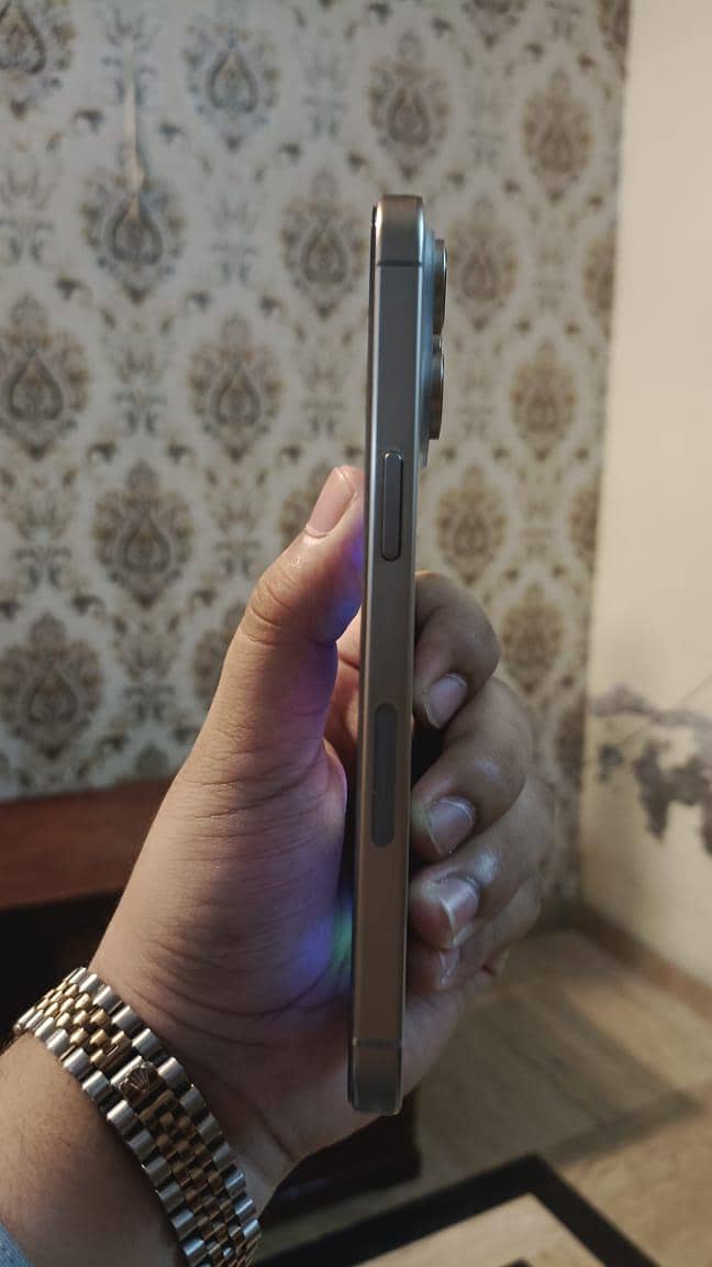 iphone 15 pro max jv 8