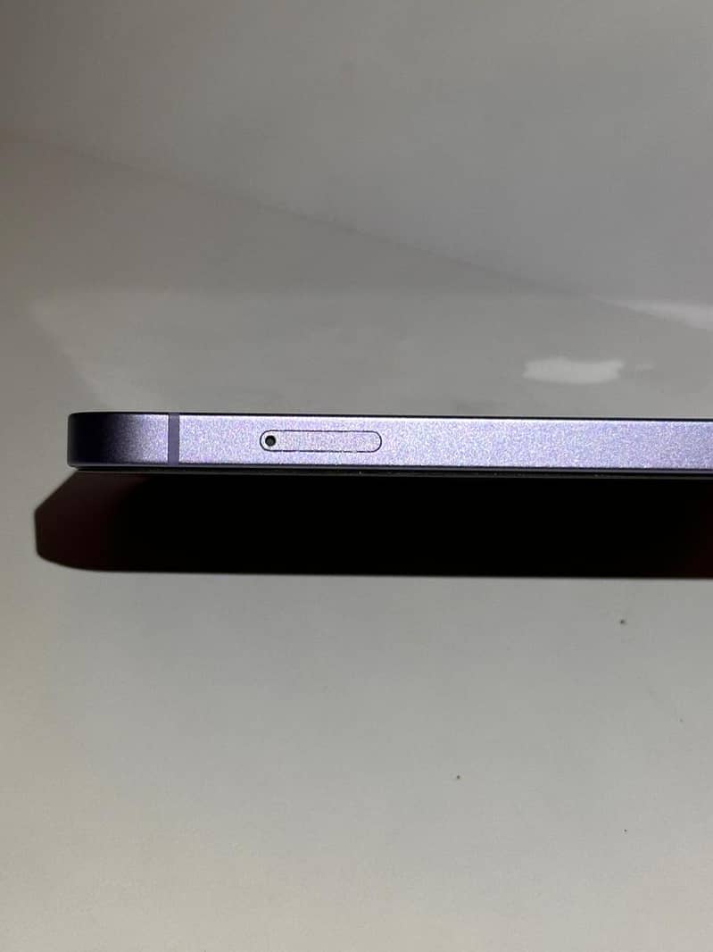 Apple iPhone 12 10