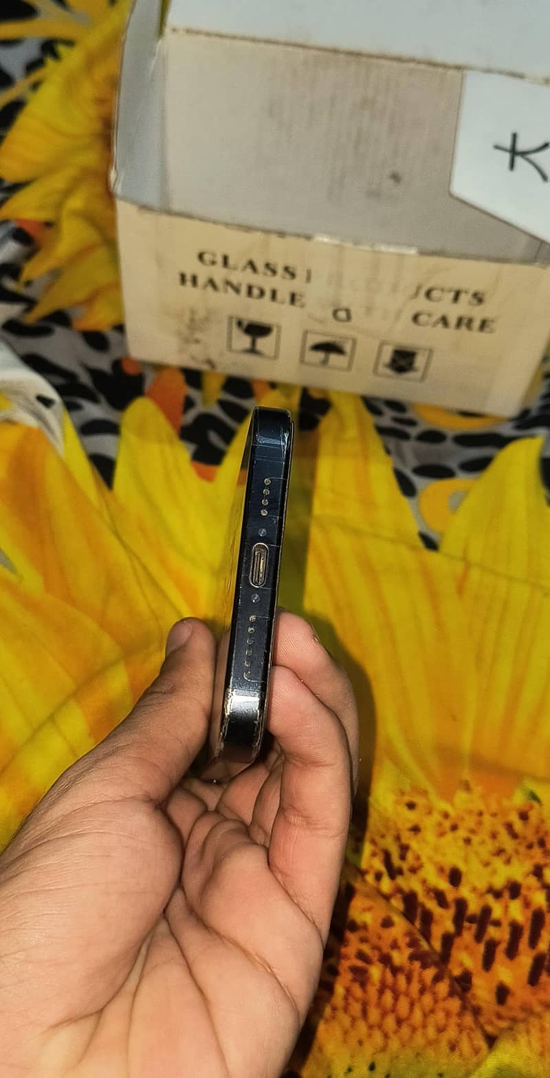 Apple iPhone 15 Pro Max 4