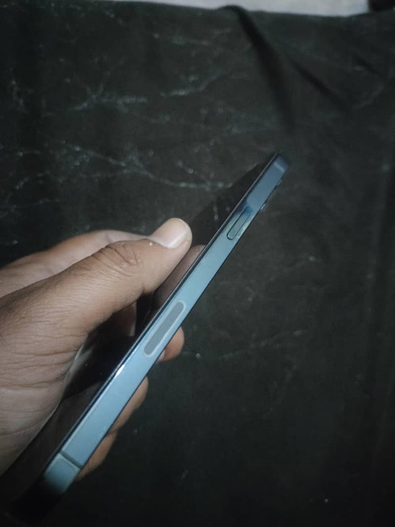Apple iPhone 12 Pro Max 2