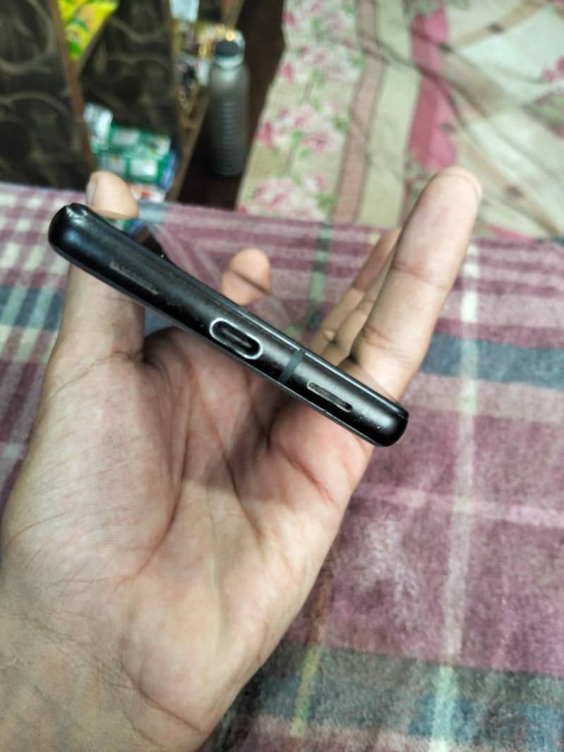 Google Pixel 6a 1