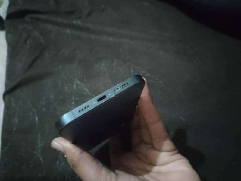 Apple iPhone 12 Pro Max 4
