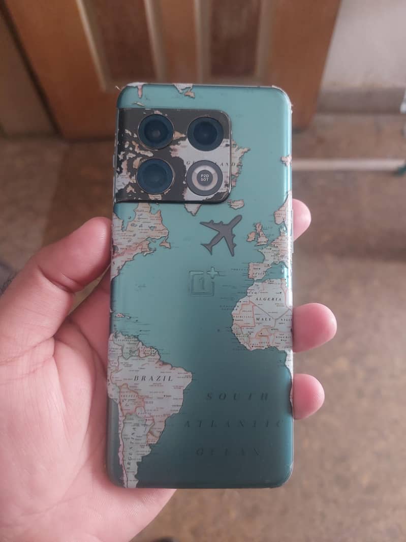 One Plus 10 Pro 1