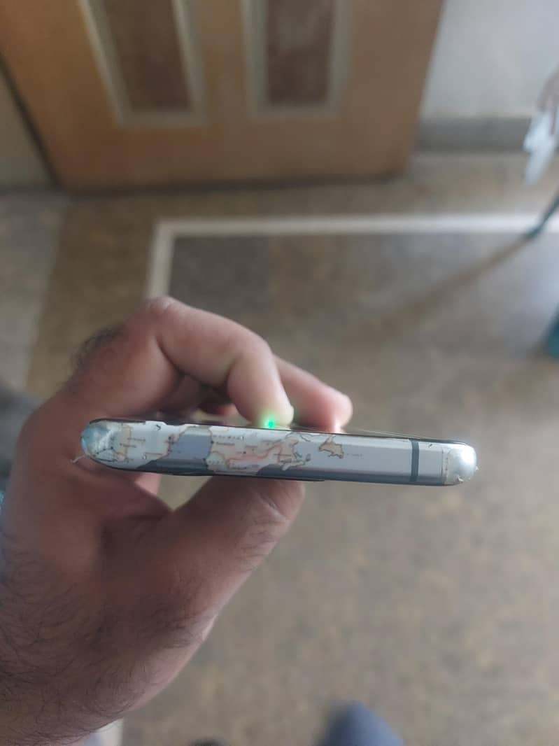 One Plus 10 Pro 3