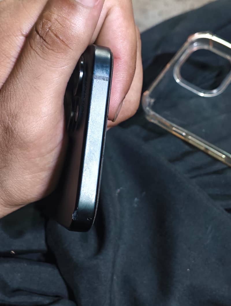 Apple iPhone 15 5