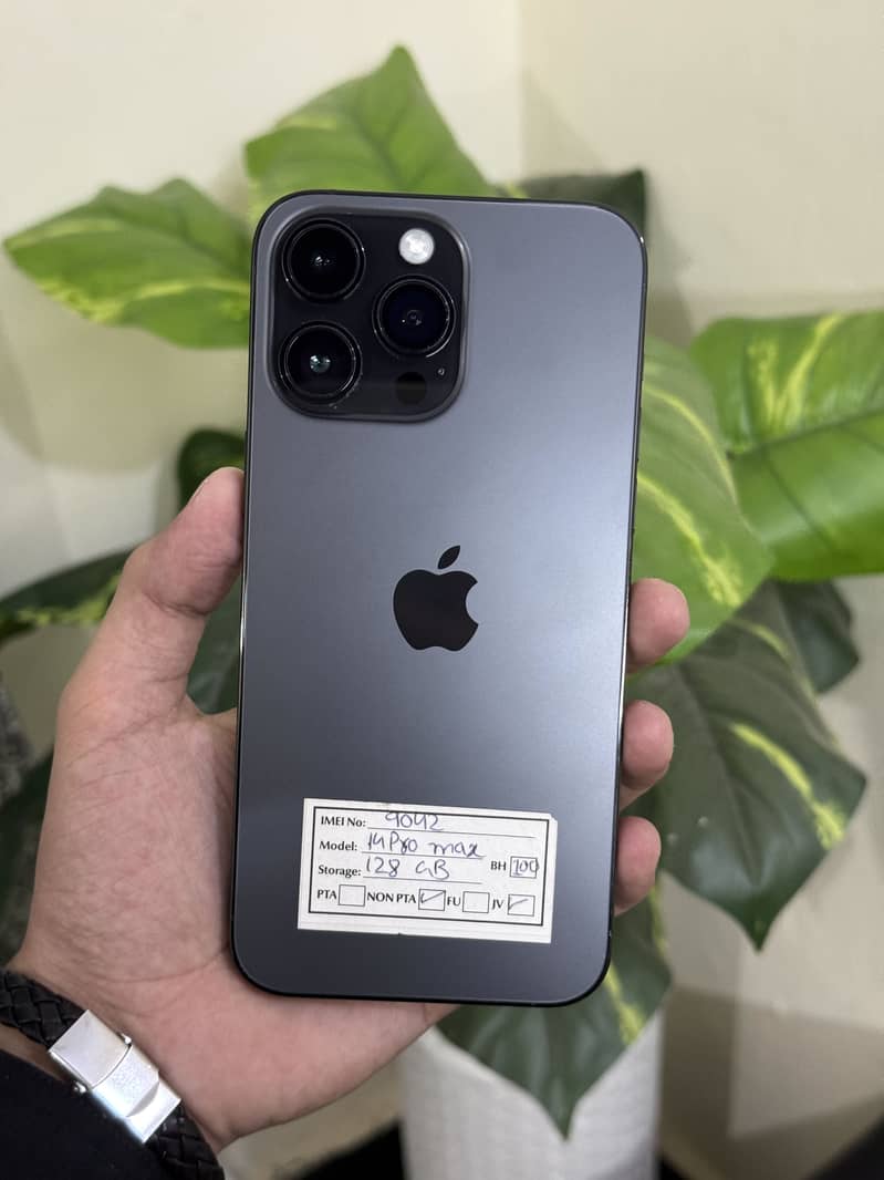 Apple iPhone 14 Pro Max 6