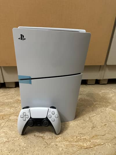 PS5 Slim disc 1tb UK version