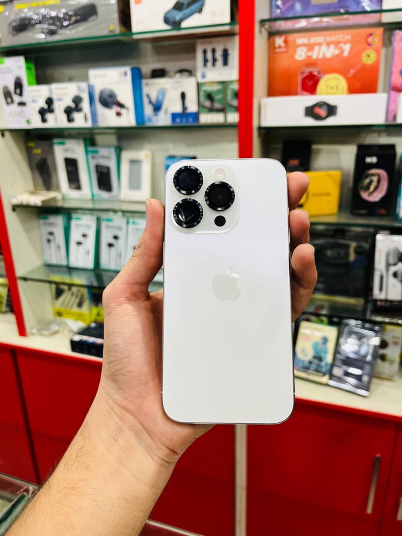 Apple iPhone 15 Pro 7
