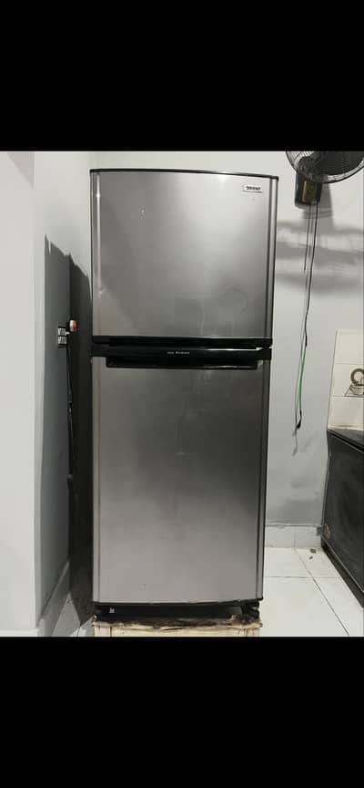 Orient fridge home use hoe h achi condition h