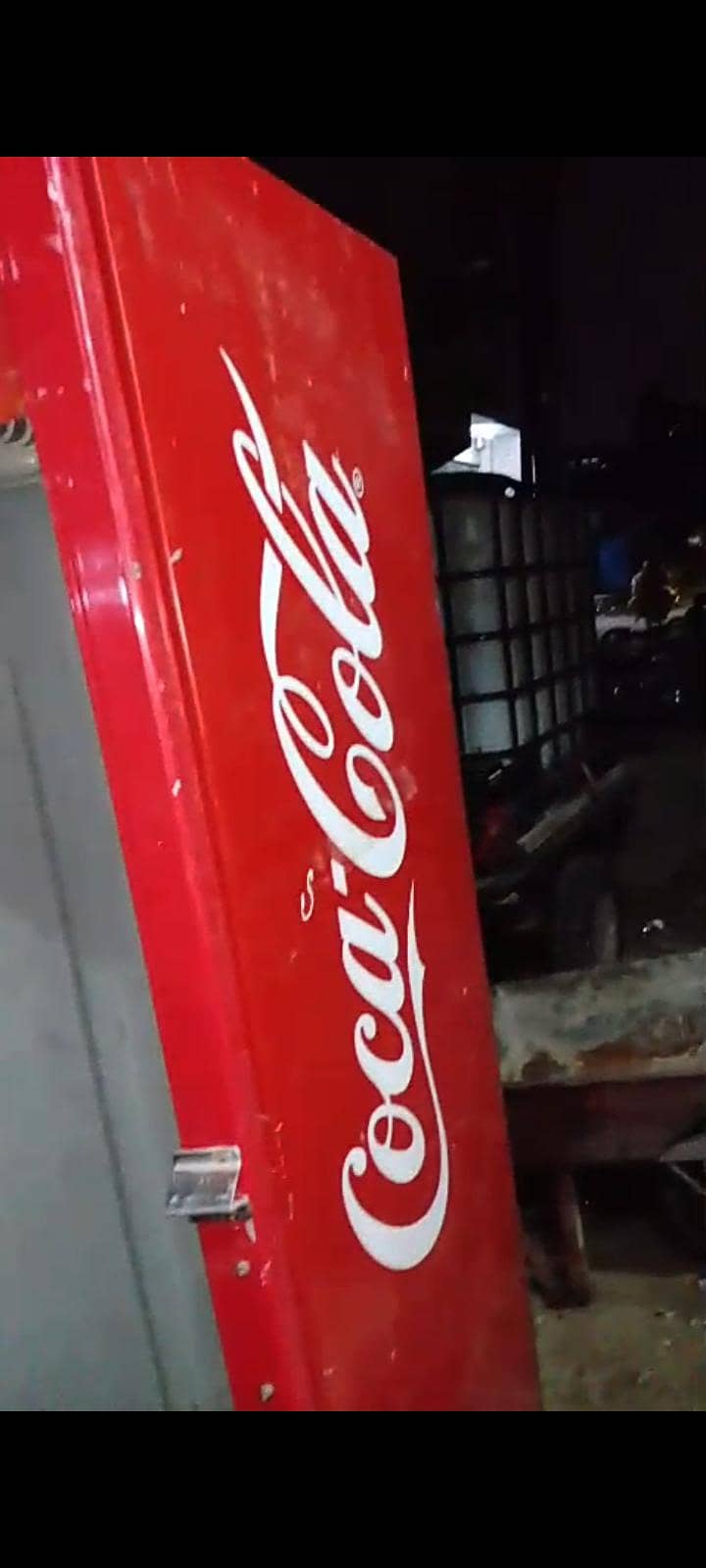 Coca-Cola chiler 4