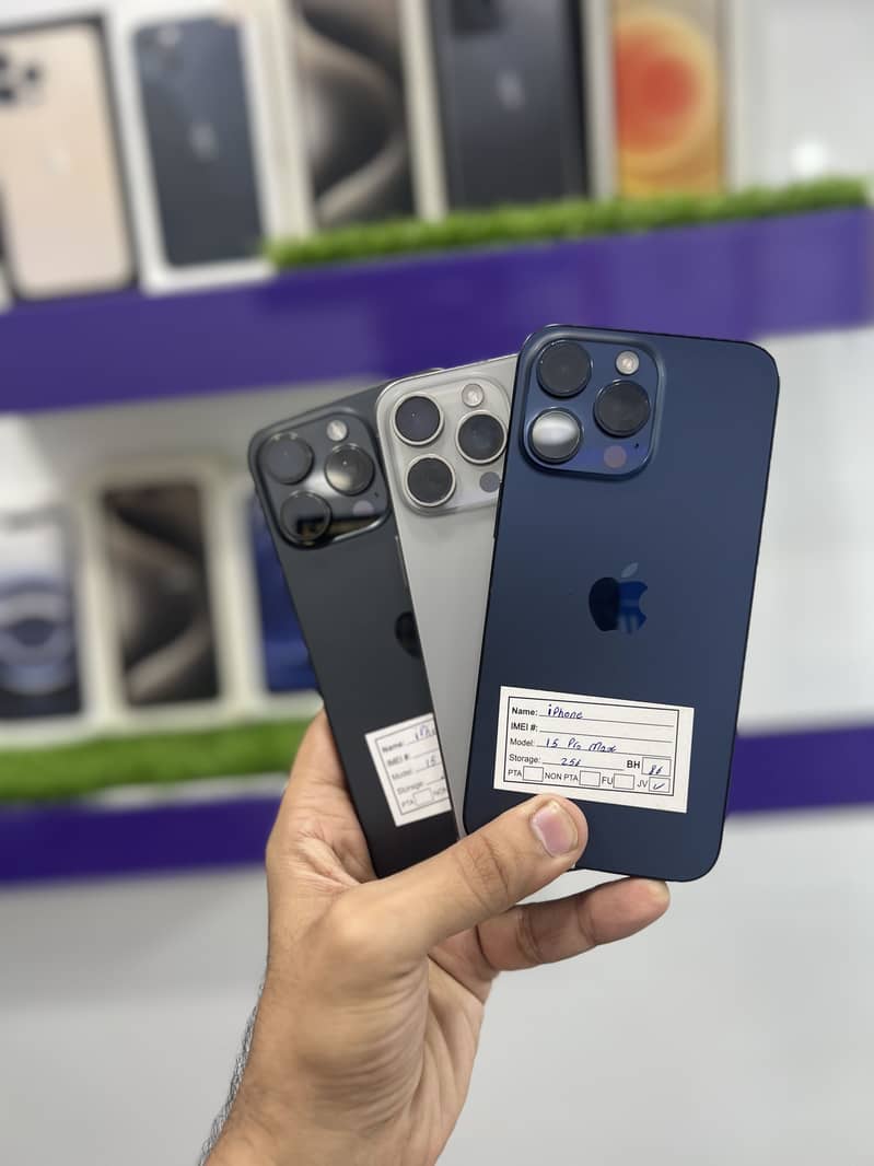Apple iPhone 15 Pro Max 0