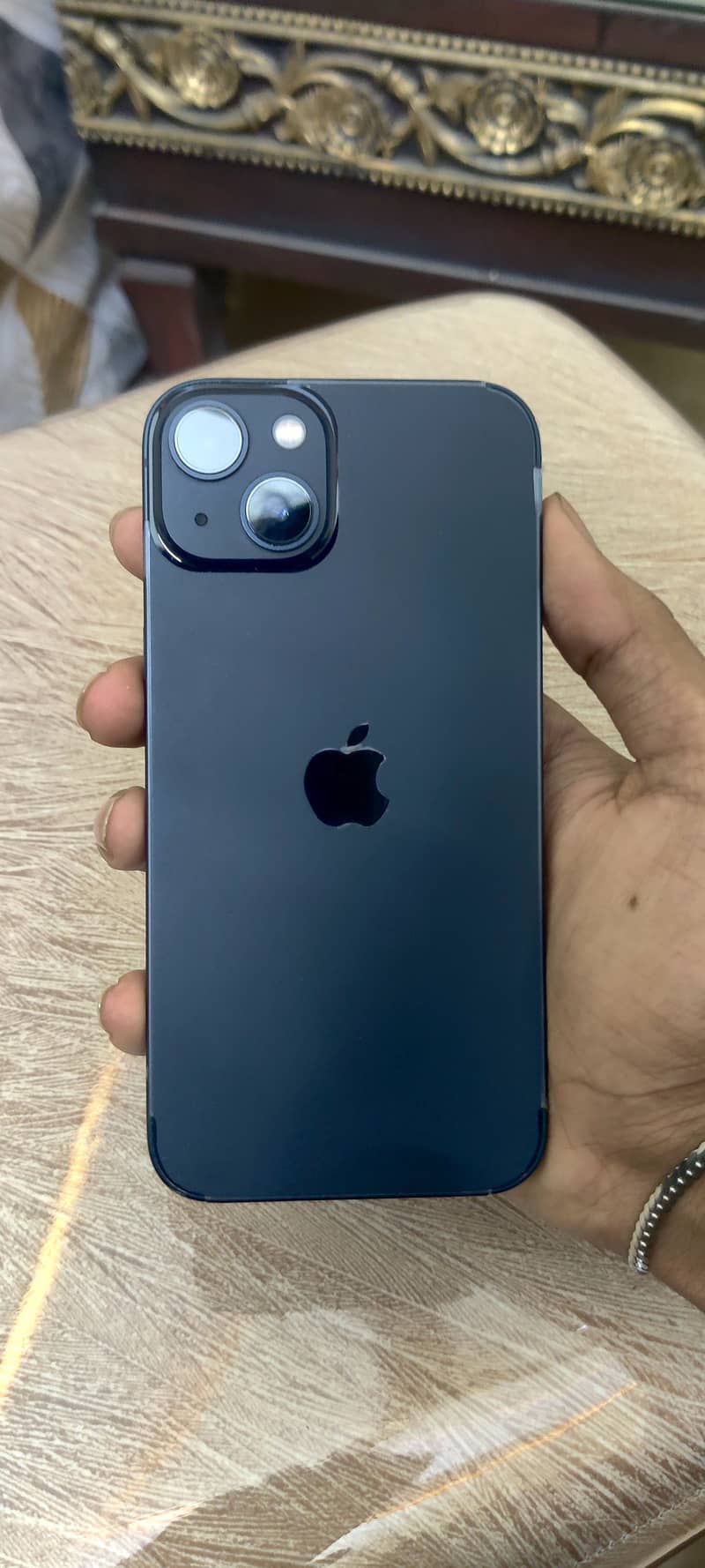 Apple iPhone 13 JV 0