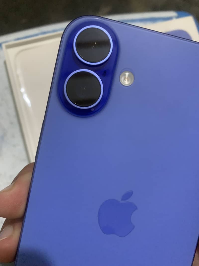 Apple iPhone 16 Plus 1