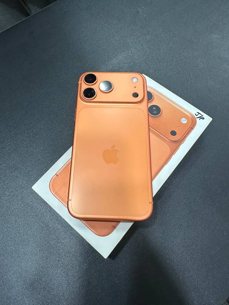 Apple iPhone 17 Pro Max 0