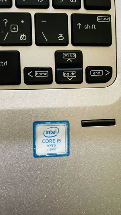 HP Core i5 touch screen