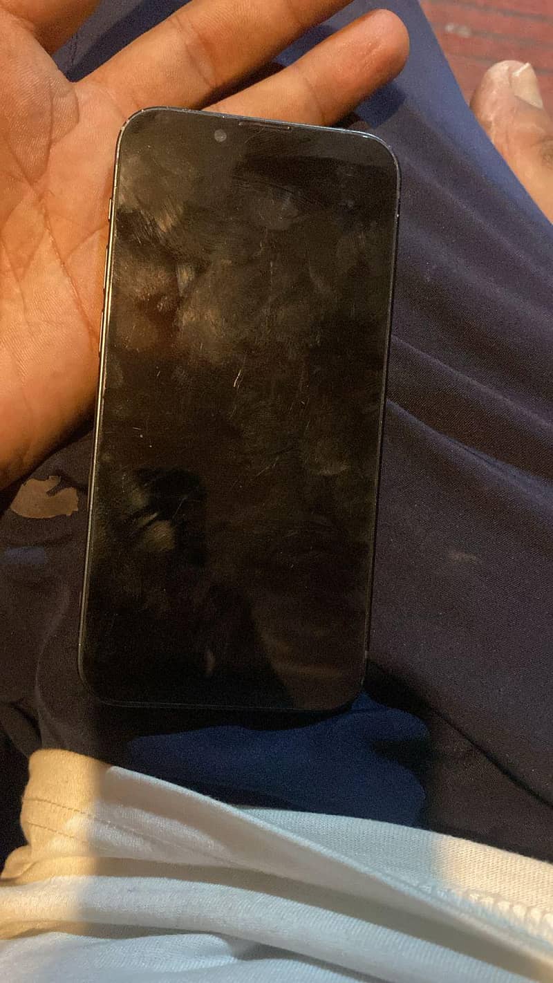 Apple iPhone 13 mini 0