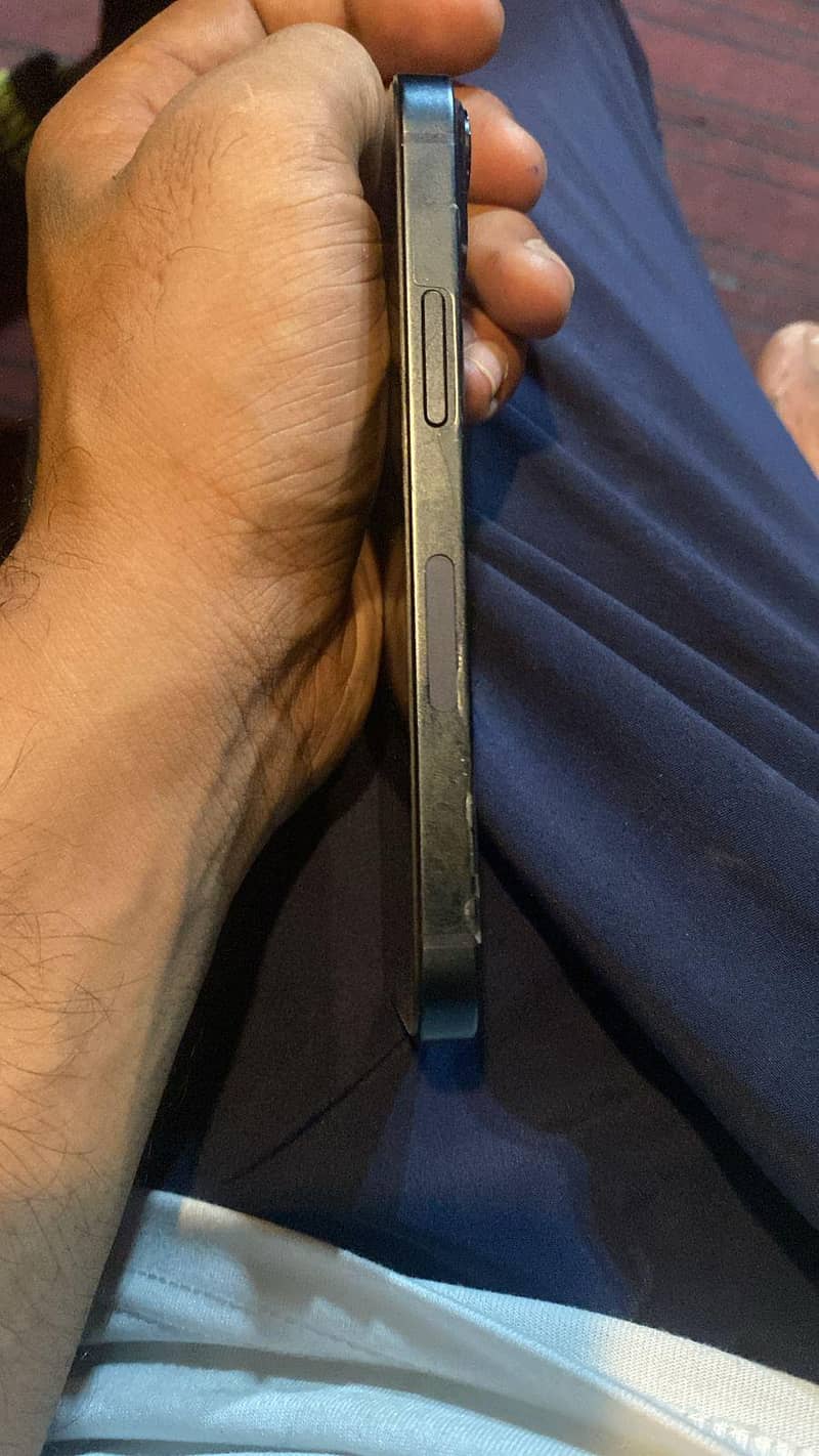 Apple iPhone 13 mini 2
