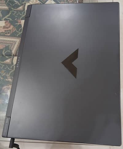 HP Victus 15