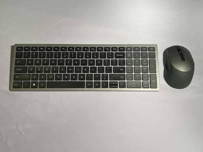 Dell KM7120W multi-device wireless keyboard and mouse combo