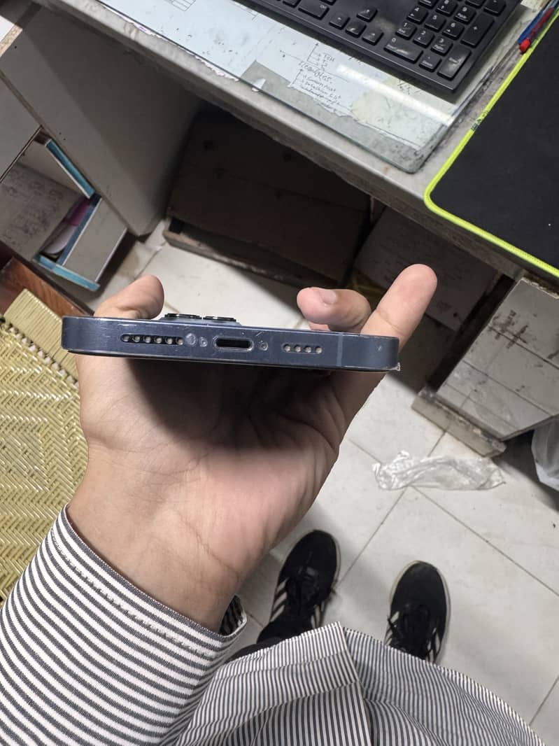 Apple iPhone 13 Pro Max 1