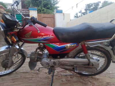 Honda 70 2013 orgnel bike neat and clean