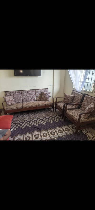 urgent sell 5 setar sofa