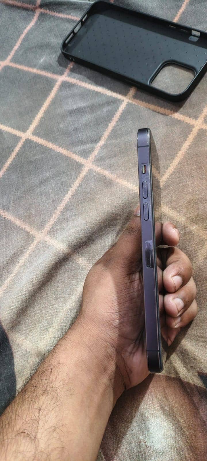 Apple iPhone 14 Pro Max 4