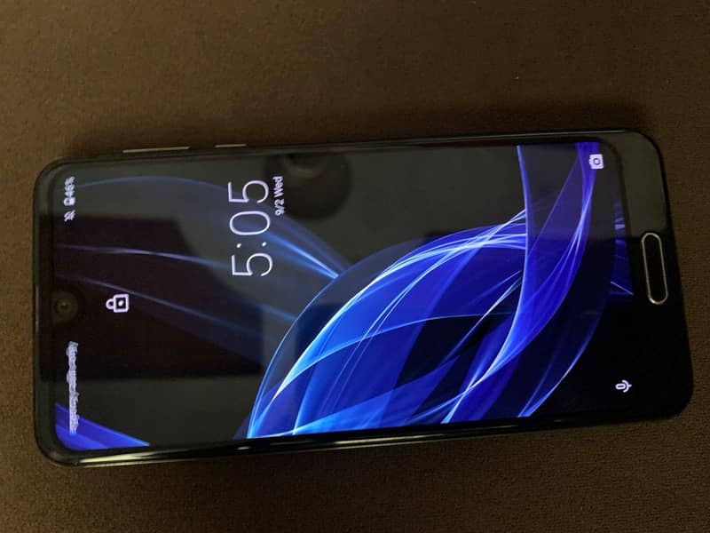 Sharp Aquos R2 5
