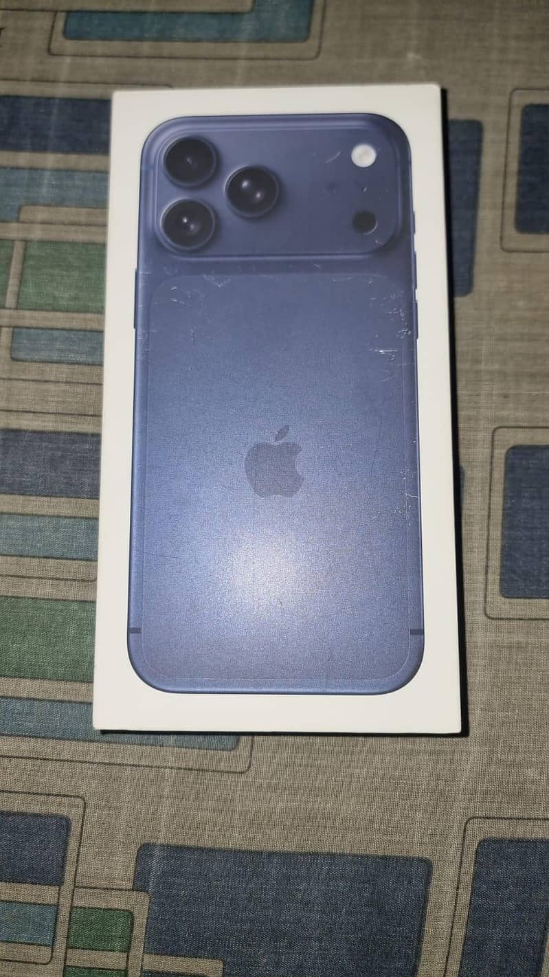 Apple iPhone 17 Pro Max 0
