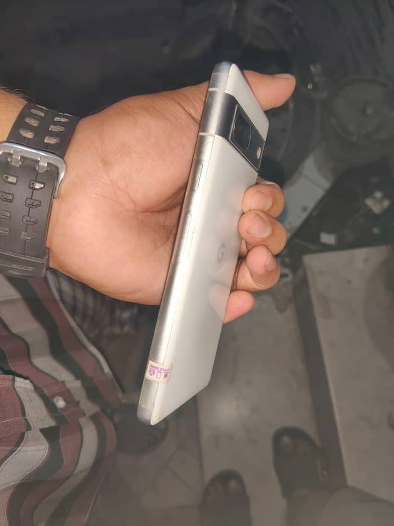 Google Pixel 7a 3