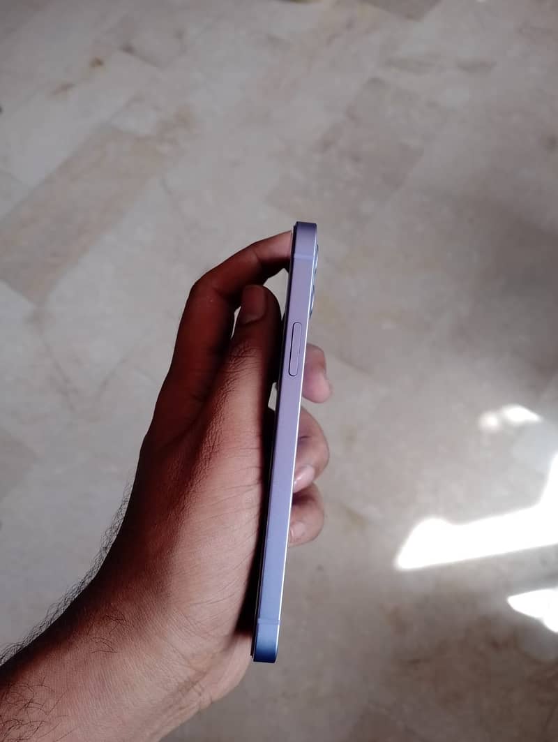 Apple iPhone 12 5